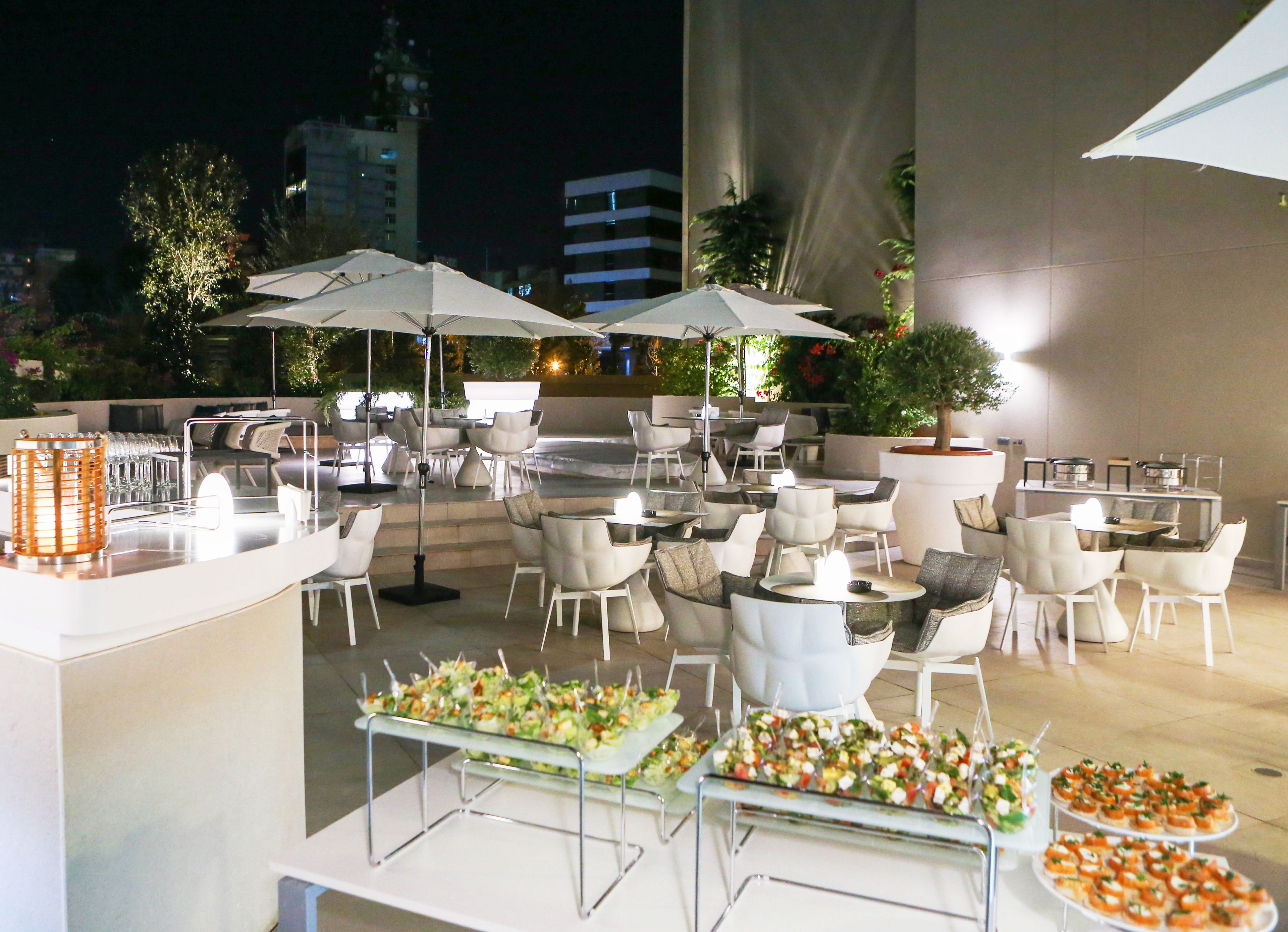 아침 식사, 점심 식사, 저녁 식사 제공, 세계 요리