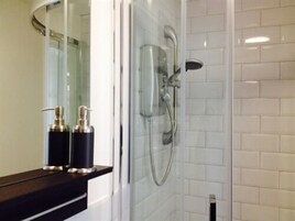 Double Room, Ensuite | Bathroom
