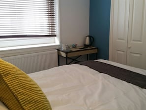 Room - Cafe Guest House 34 (Poole)