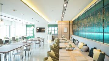 Daily buffet breakfast (THB 300 per person)