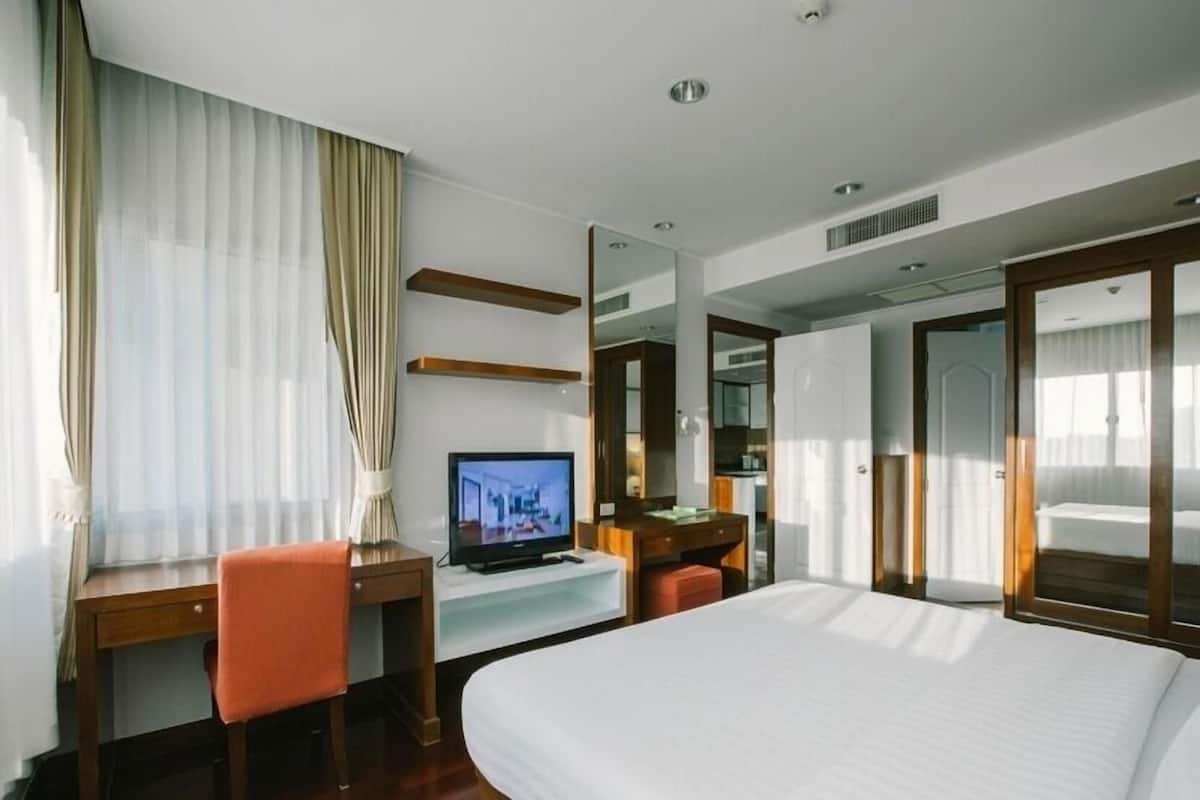 Coffre-fort, bureau, espace de travail pour ordinateurs portables