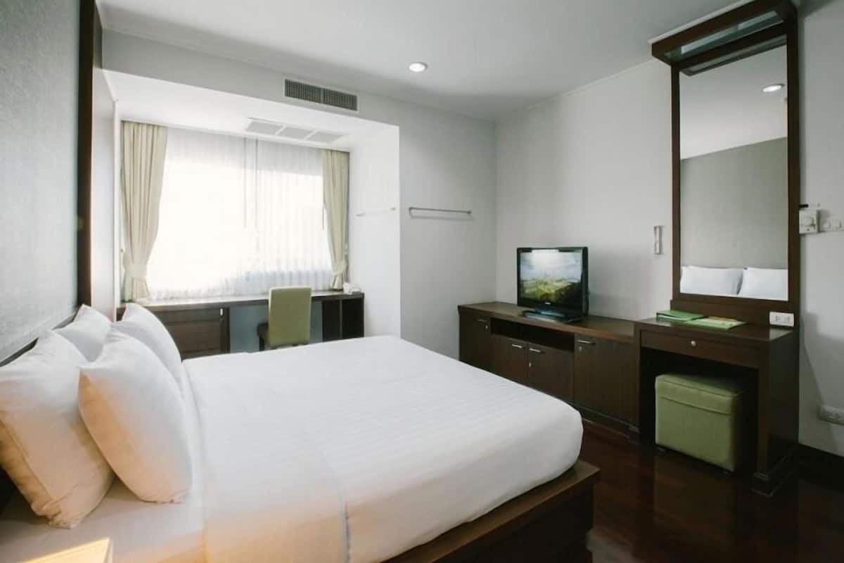 Coffre-fort, bureau, espace de travail pour ordinateurs portables