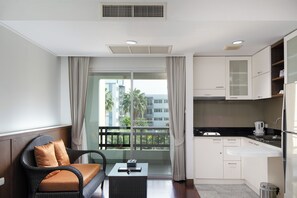 Luxury Studio (Resident Building) | วิวจากห้องพัก