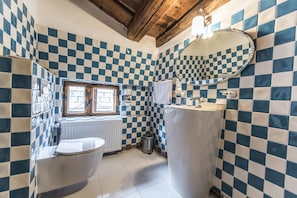 Apartment, 1 Bedroom, Garden View | Bathroom - Casa Veche (Brasov)