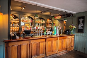 Bar (in der Unterkunft)