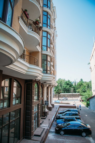 Vintage Hotel on French Boulevard
