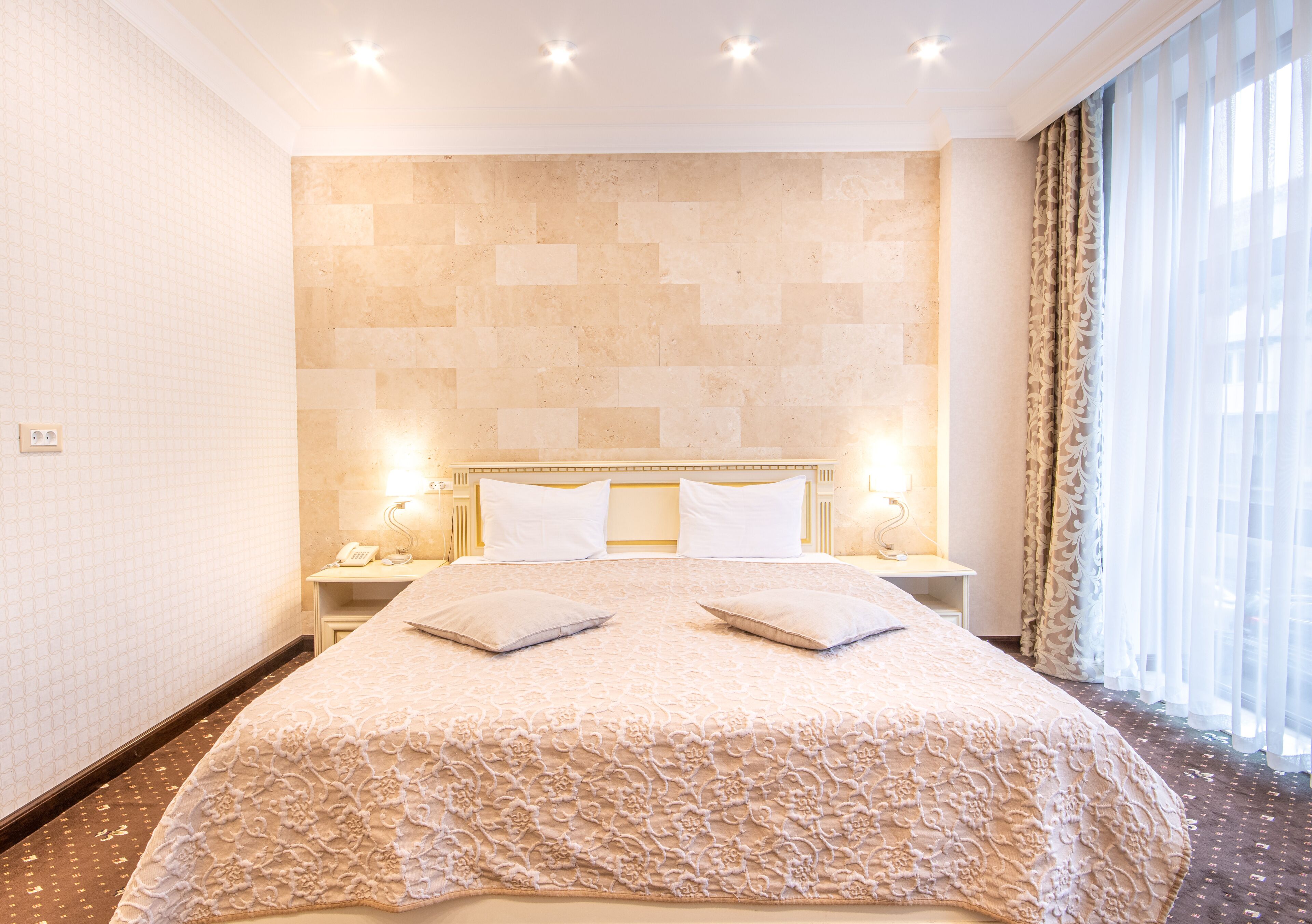 Superior Double or Twin Room | Hypo-allergenic bedding, in-room safe, desk, soundproofing