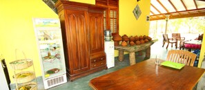 Breakfast, lunch, dinner served; local cuisine