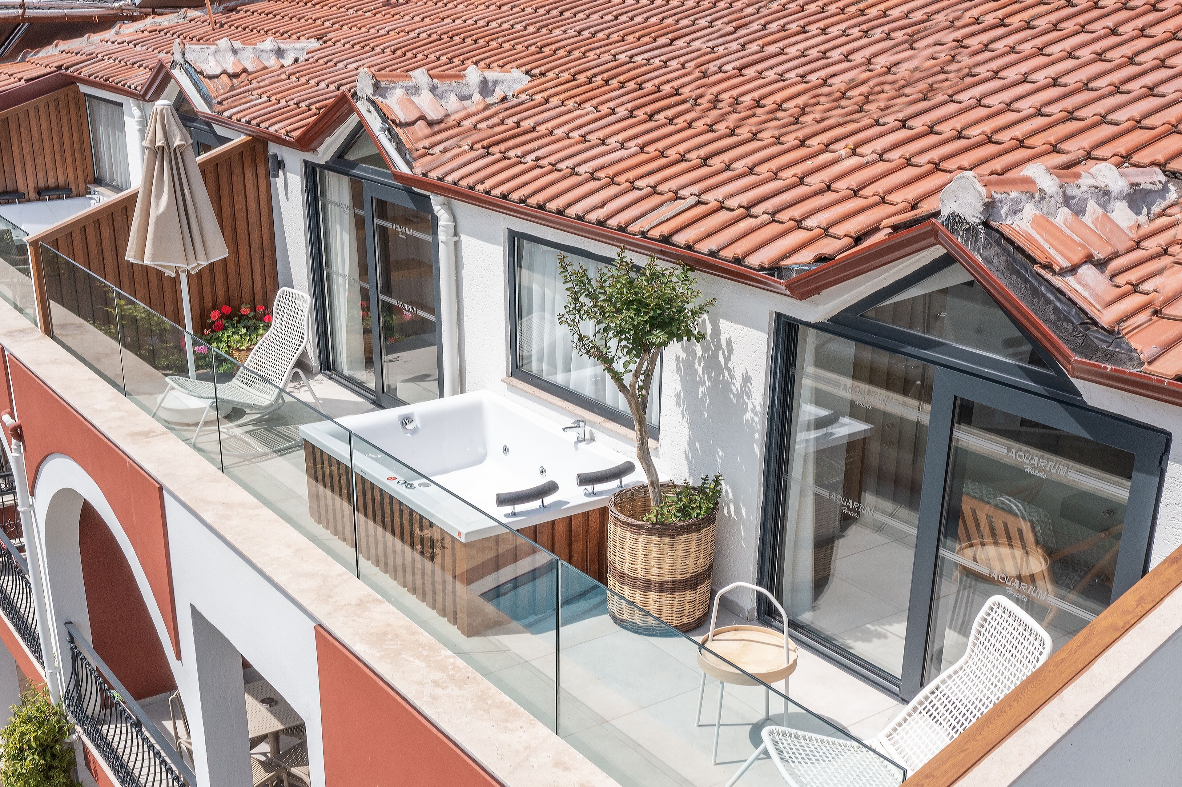 Photo - Grand Aquarium