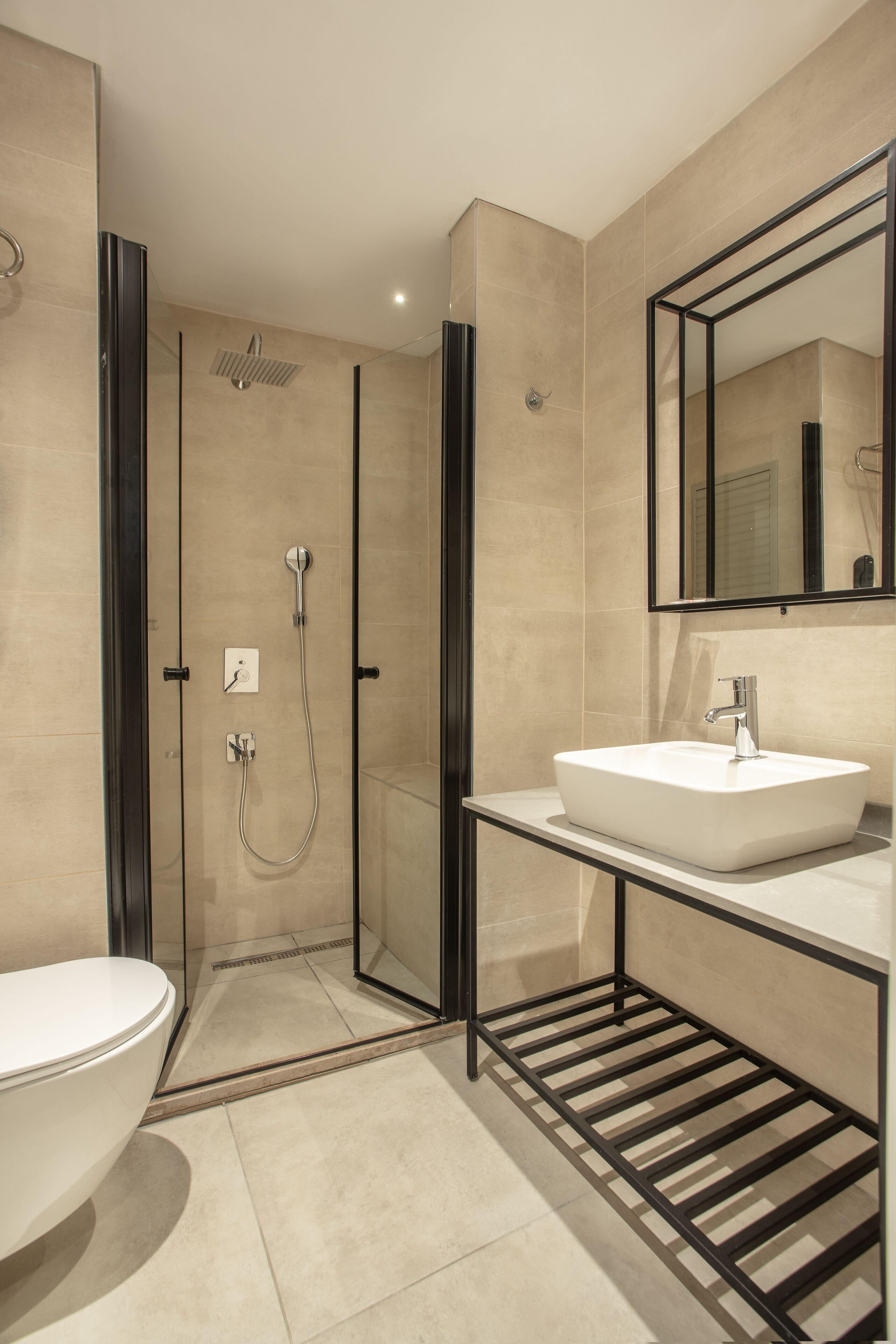 Photo - Grand Aquarium