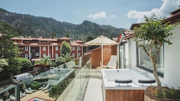 1 bedroom, premium bedding, soundproofing, WiFi