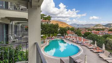 Superior-Apartment, 1 Schlafzimmer, Whirlpool, Gartenblick | Ausblick vom Zimmer