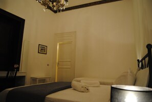 Rollaway beds, free WiFi