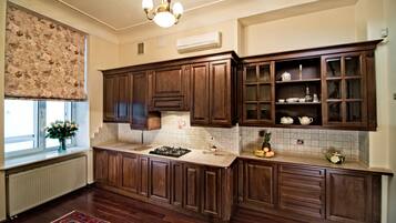 Apartament, 2 dormitoris | Cuina privada