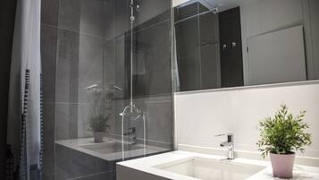 1 bedroom, in-room safe, individually furnished, blackout curtains