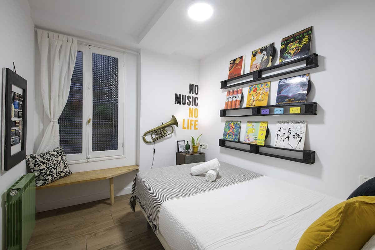 Basic Double Room, Shared Bathroom | Individually decorated, individually furnished, free WiFi, bed sheets