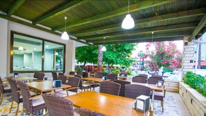 Standard Triple Room | Terrace/patio - Hotel Private (Marmaris)