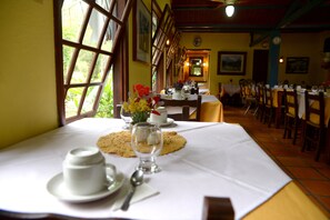 Frühstück, Mittagessen und Abendessen