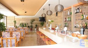 Bar (on property) - Thomas Hotel (Kos)
