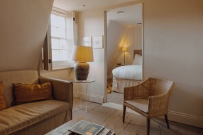 Junior suite (Henrietta) | Lakens van Egyptisch katoen, individueel gedecoreerd