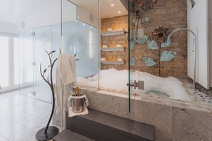 Suite (Hideout) | Bathroom | Designer toiletries, hair dryer, bathrobes, towels - No.15 by GuestHouse, Bath (Bath)