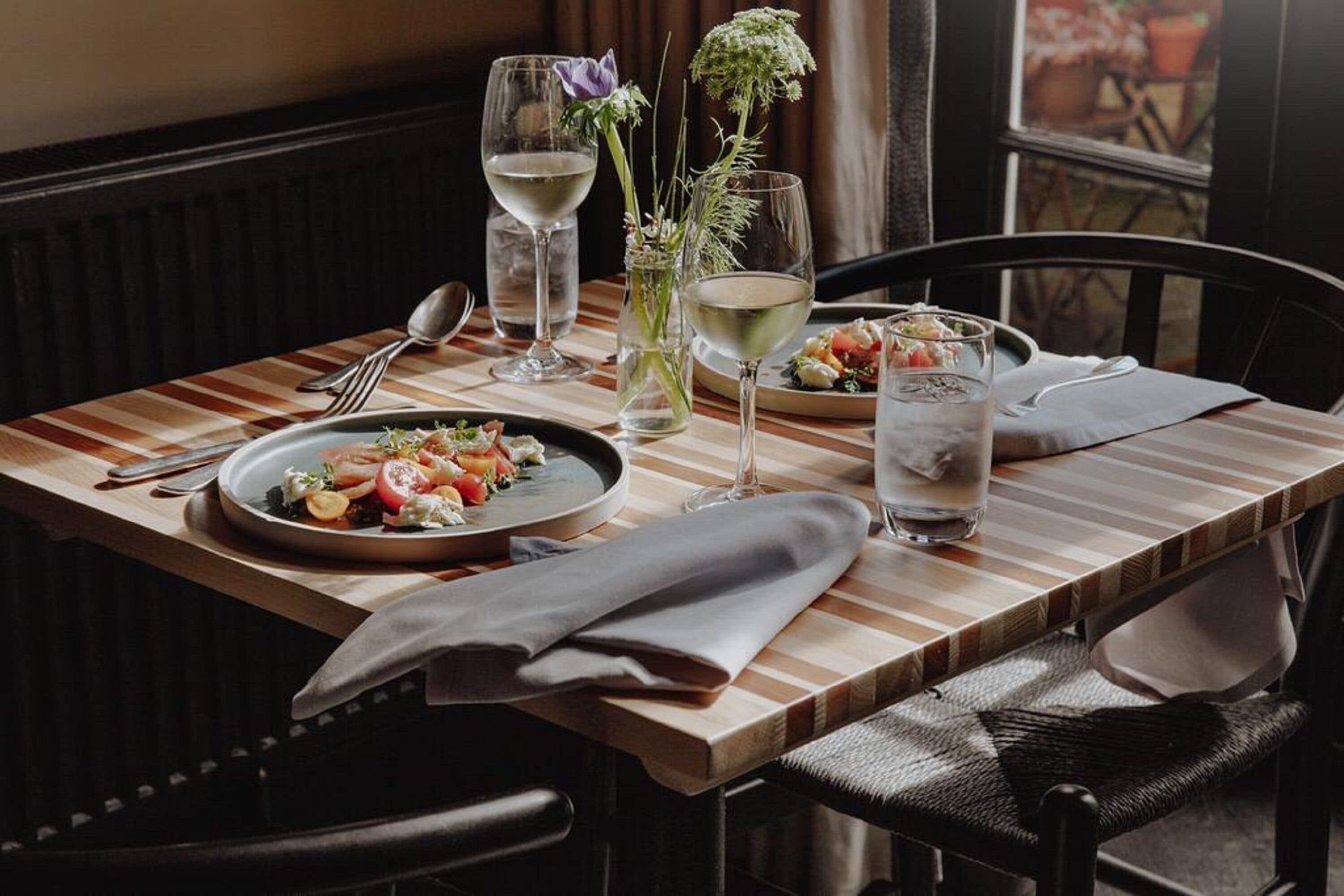 daily cooked-to-order breakfast (gbp 20.00 per person)