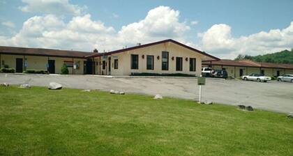 Marlinton Motor Inn