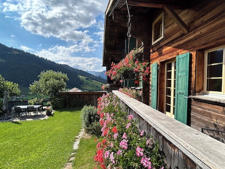 Facciata della struttura. Alpenchalet Weidhaus