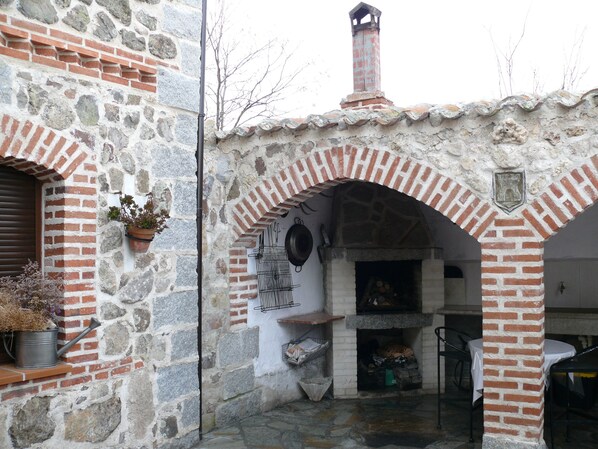 Fireplace - Casa Rural Duquesa De La Conquista (Vega de Santa Maria)