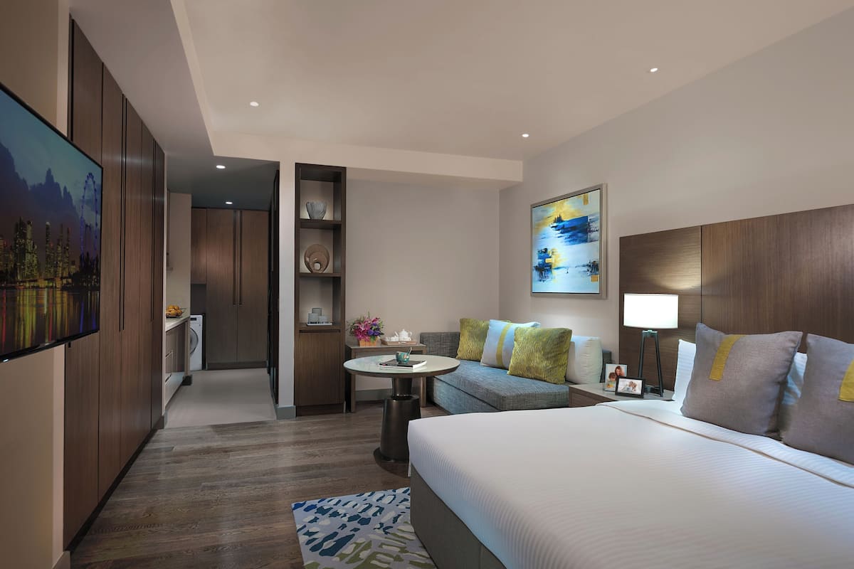 Premier Studio, Kitchen | In-room safe, desk, laptop workspace, soundproofing