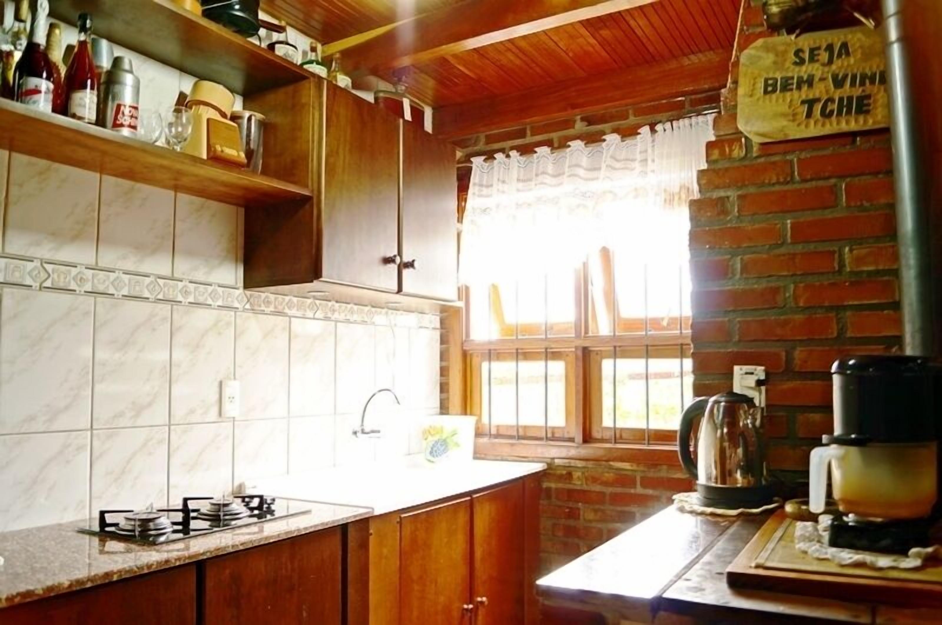 Tủ lạnh, lò vi sóng, lò nướng, bếp nấu 