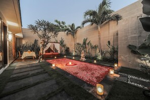 One Bedroom Private Pool | Private pool