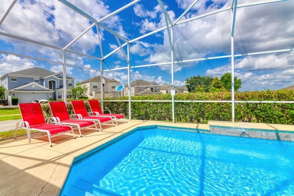 House, 4 Bedrooms | Pool