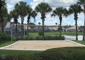 House, 3 Bedrooms | Sports court