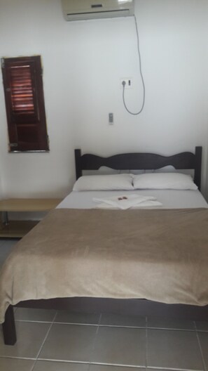 Apartamento Standard Duplo | Wi-Fi de cortesia, roupa de cama