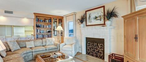 Condo, 3 Bedrooms | Living area | TV