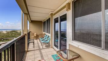 Kondominium, 2 kamar tidur | Halaman properti