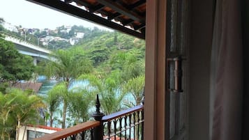 Classic Double Room | Minibar, in-room safe, individually decorated, blackout drapes