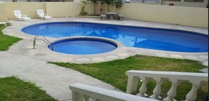 Outdoor pool - Hotel Kam Tu (Cañas)