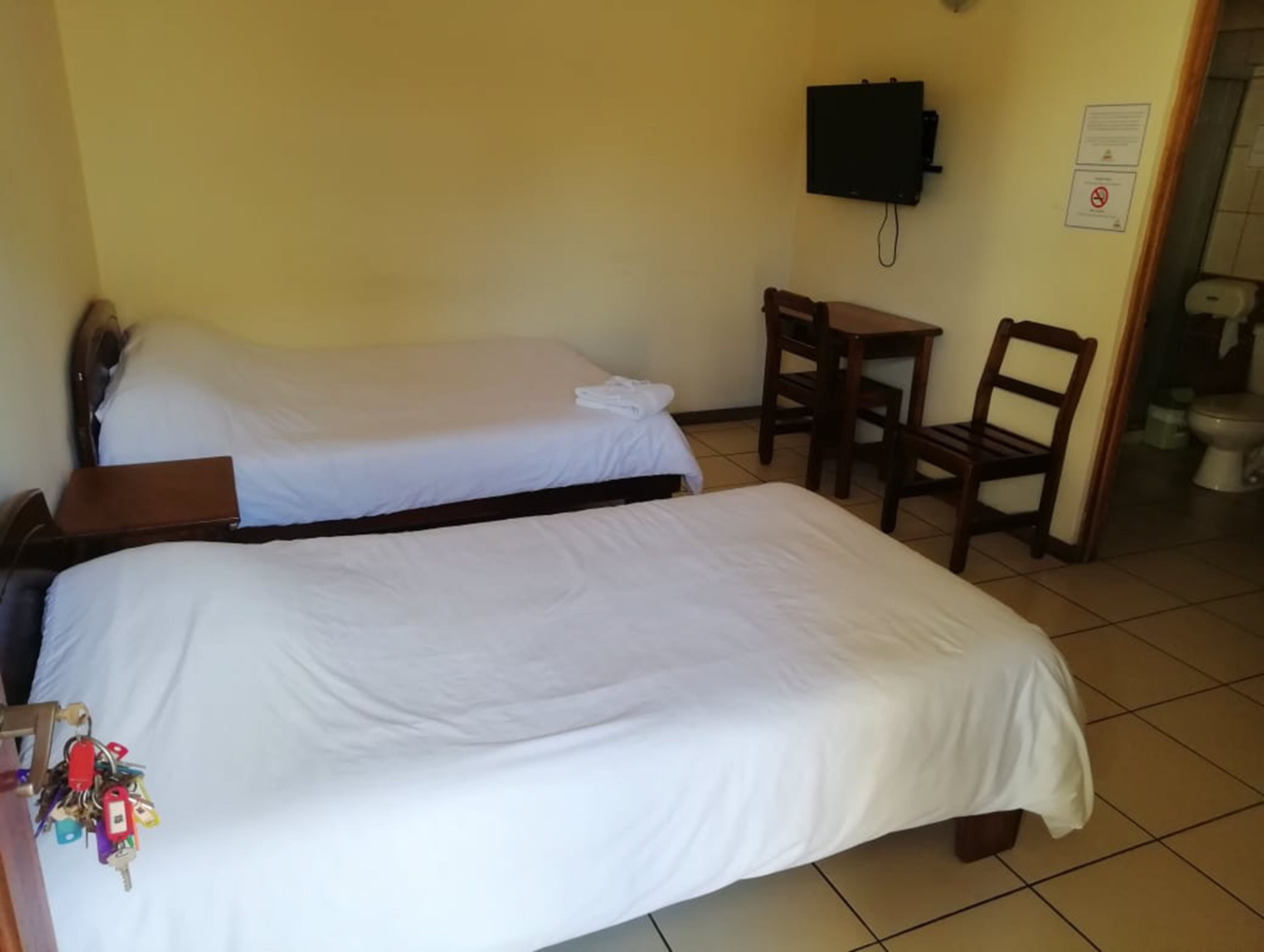 standard room | premium bedding, desk, free wifi