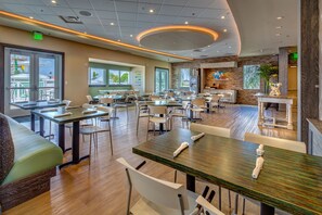 Restaurant - Encore Resort Vacation Homes & Waterpark (Kissimmee)