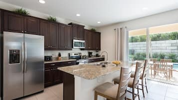 In-room safe, iron/ironing board, free WiFi, alarm clocks