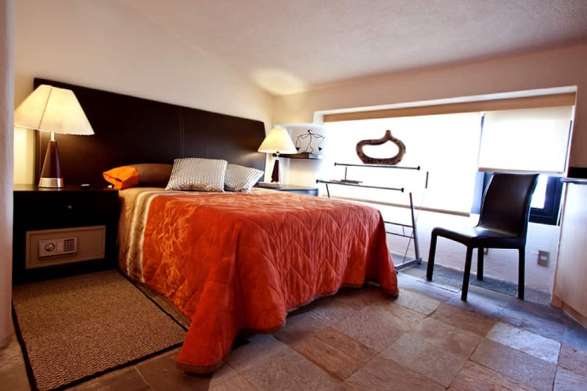 1 bedroom, in-room safe, WiFi