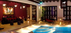 2 indoor pools, outdoor pool