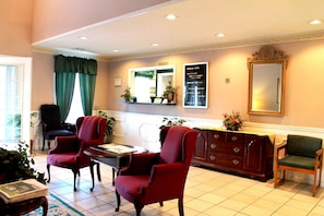 Check-in/check-out kiosk - American Motel (Lenoir)