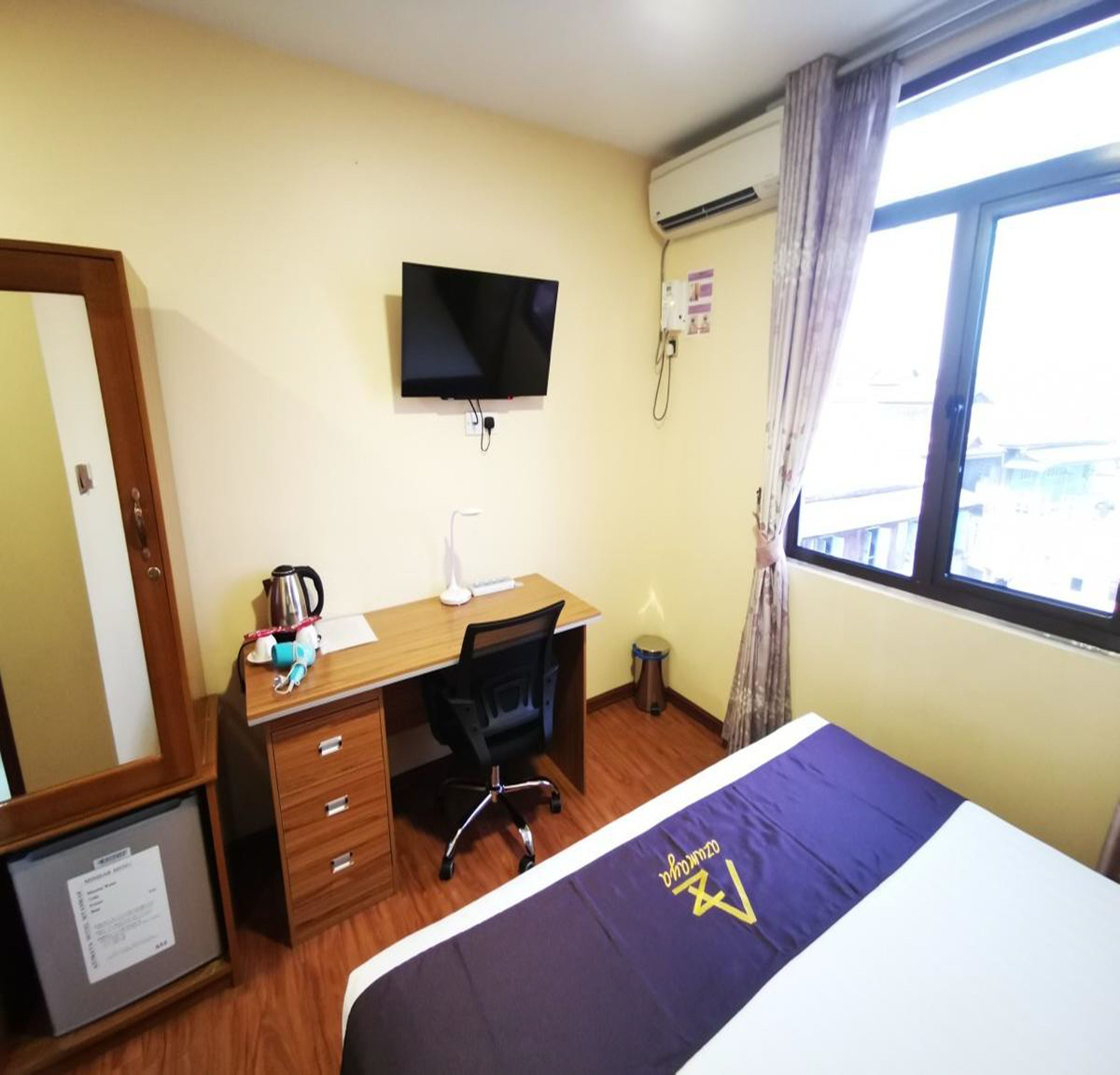 standard double room | minibar, in-room safe, desk, blackout curtains