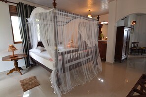 Penthouse | 1 habitación, ropa de cama de alta calidad, escritorio y wifi gratis