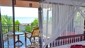 Penthouse Garden View Family Room | 1 bedroom, premium bedding, desk, WiFi (free) - Sea View Deepal Villa (Unawatuna)
