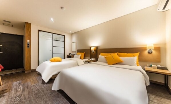 Deluxe Twin: check-in Saturday 9 PM, Sunday 7 PM | View from room