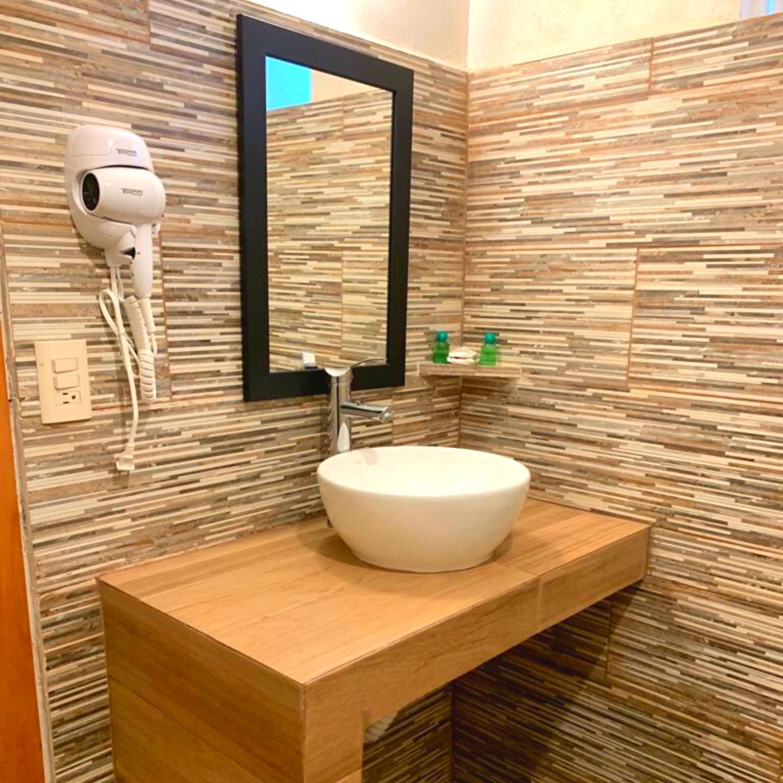 double room | bathroom | shower, free toiletries, towels, soap
